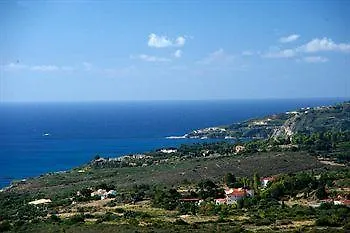 *** ホテル Nostos Studios Mousata ギリシャ